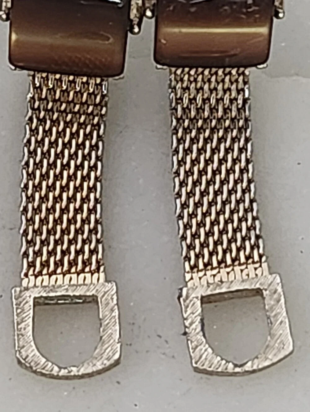 Vtg SWANK Gold Tone Mesh Wraparound Band Brown Square Stone Cufflinks